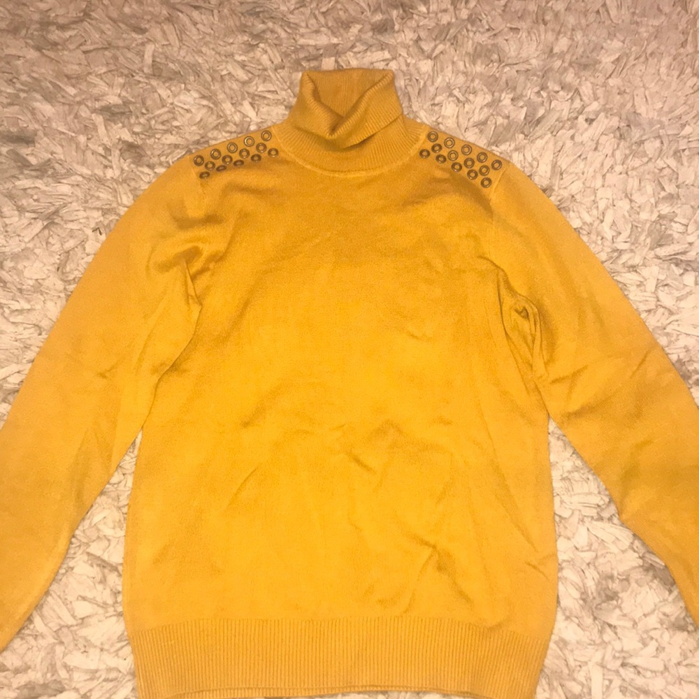 Turtle neck sweater